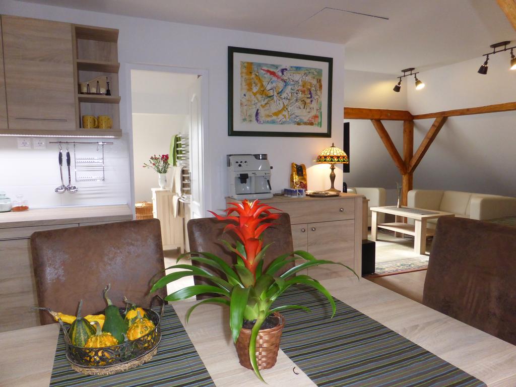 זירץ Tuendergyoengye Apartmanhaz מראה חיצוני תמונה