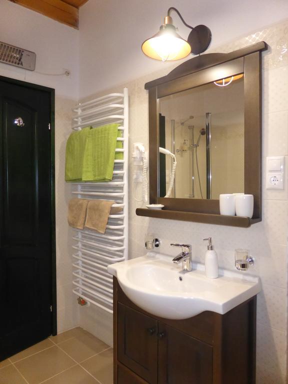 זירץ Tuendergyoengye Apartmanhaz מראה חיצוני תמונה